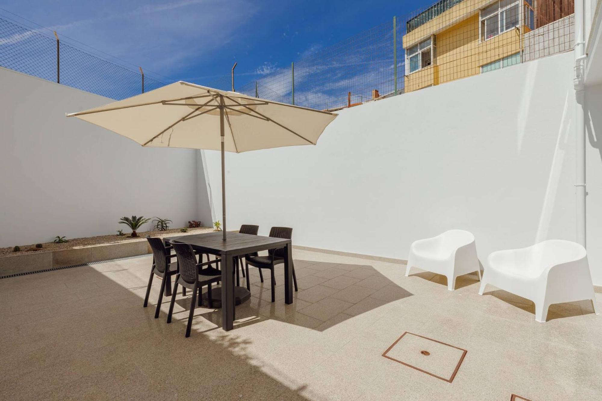 Stylish Apartment With Terrace By Hosty OOporto Exterior foto